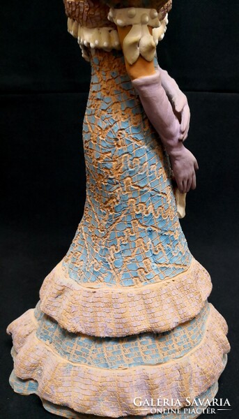 DT/490. – Bod Éva – Kalapos hölgy (42 cm)