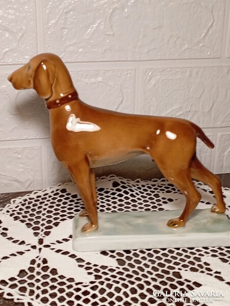 Zsolnay porcelán - Vizsla -