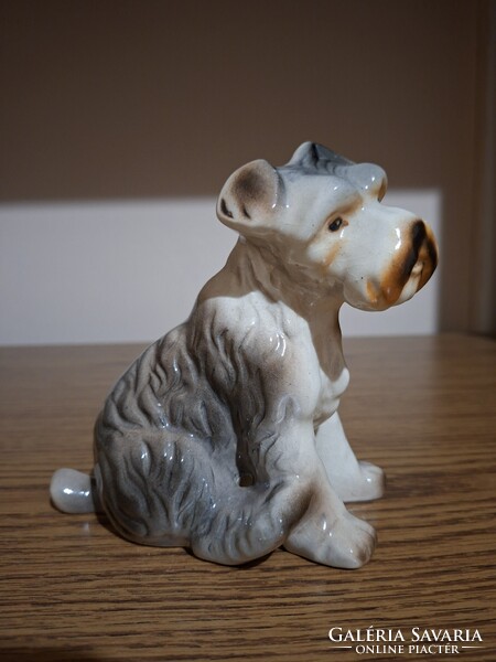 Porcelán Törpe Schnauzer kutya figura.13,5 cm. Hibátlan. Jelzett