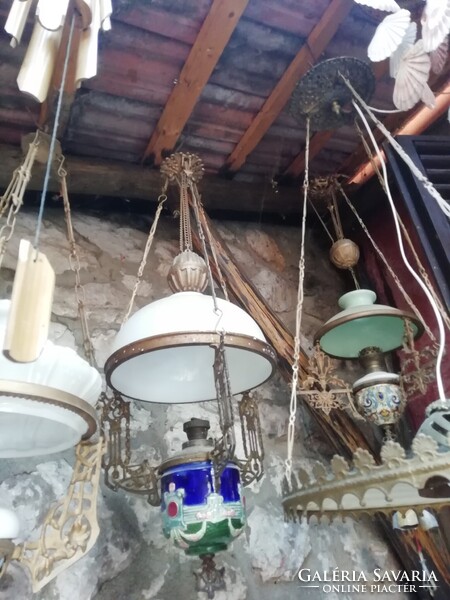 Lüszter lámpa 18. nagyon sok akció és aukció ami folyamatos