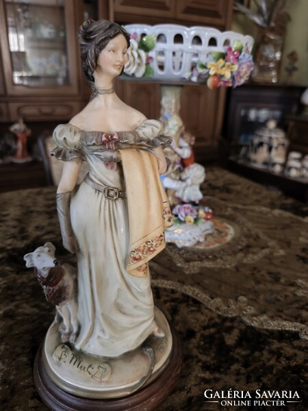 Gyűjtői, Capodimonte Bruno Merli porcelánfigura - Hölgy orosz agár kutyával.  1981