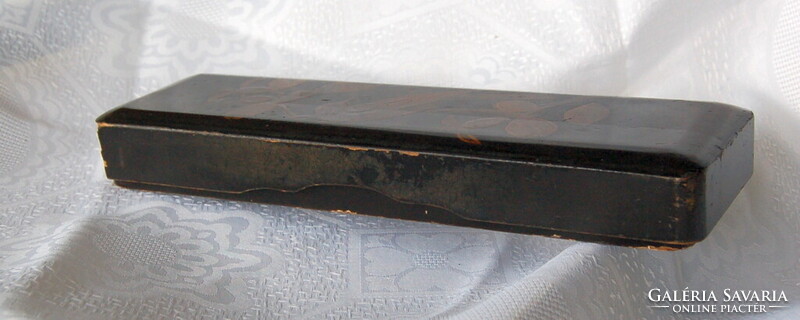 Antik Japán Lakk Doboz – Meidzsi-kor – Kézzel festett madár motívummal (30,5 cm)