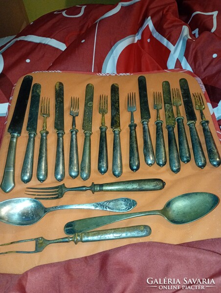 Antik evőeszköz 19 db Több 100 Aukció Akció a termékeim között