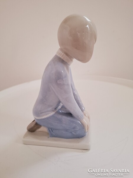 Német Grafenthal Térdelő Kislány Porcelánfigura