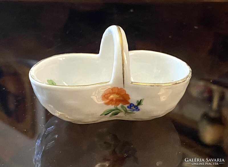 FÜSZERTARTÓ, SÓTARTÓ HERENDI JELZETT PORCELÁN ÉTKÉSZLET VAGY JÁTÉK