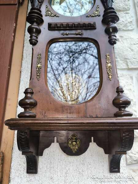 Antik cizellàlt réz díszes faragott Ónémet Bécsi rokokó különleges cizellàlt fali óra feles ütős