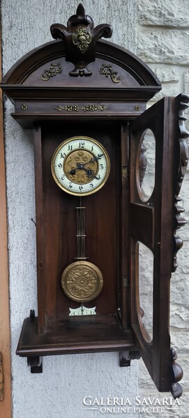 Antik cizellàlt réz díszes faragott Ónémet Bécsi rokokó különleges cizellàlt fali óra feles ütős