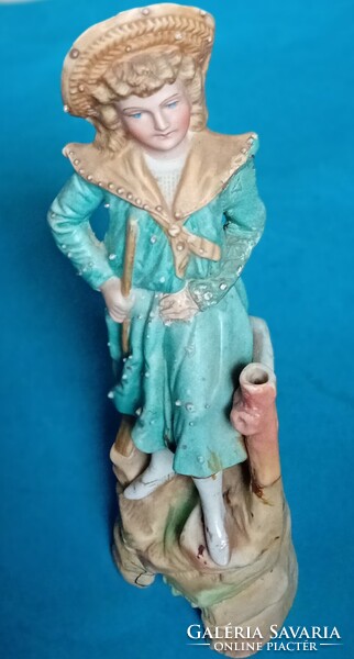 Német  vagy osztrák biscuit porcelán , sétáló ifjú hölgy