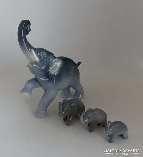 Metzler - Ortloff porcelán elefánt család!