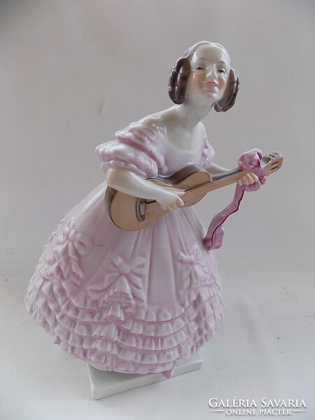 Herendi " Déryné ". Hibátlan, 35 cm magas.