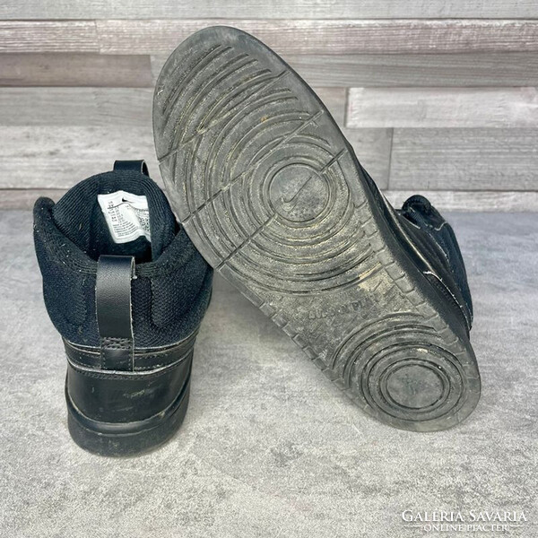 Nike fekete magas szárú unisex cipő 35