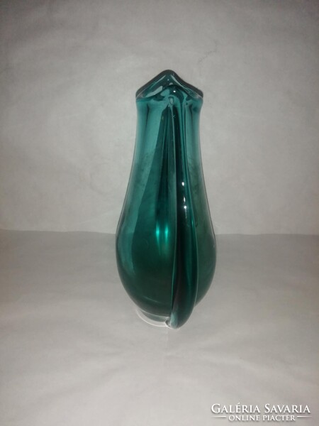 Miloslav Klinger türkiz üveg váza - 18,5 cm magas (25/d)