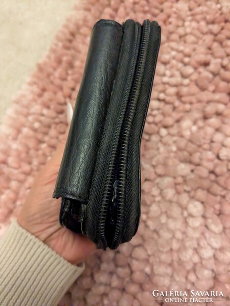 Valentino di luca fekete retrós bőr pénztárca ,sok rekeszes, sok kártyatartós