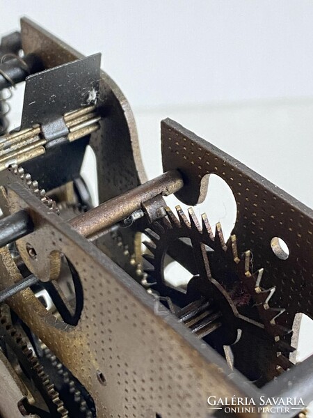 RÉGI MAJAK KAKUKKOS ÓRA SZERKEZET