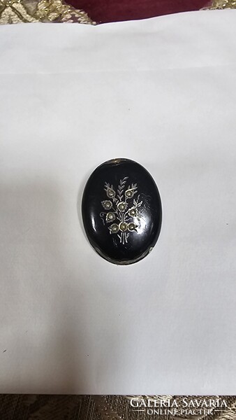 Antik ezüst zománc bross gyöngy berakásos