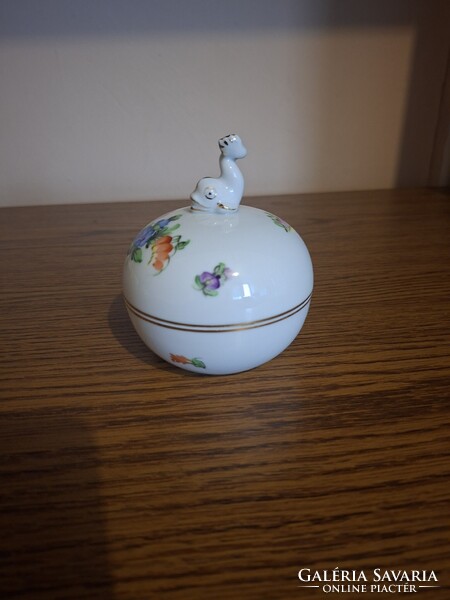 Herendi porcelán virág mintás, hal fogós bonbonier. Sérült. Jelzett.