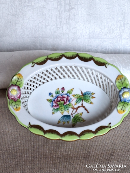 Herendi Viktória mintás kosár