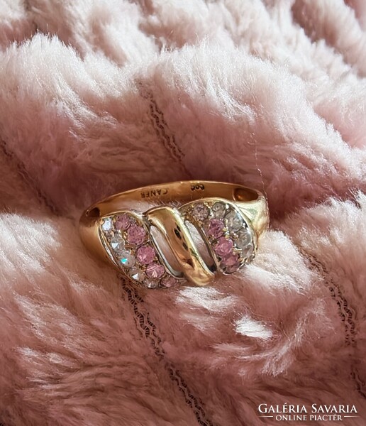 Mutatós 14 karátos retró arany köves gyűrű 2.15 gr