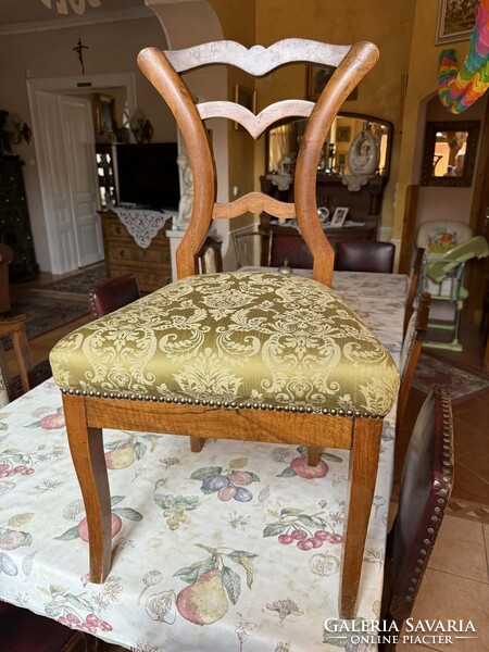 Biedermeier szék    Sok 100 Aukció és Akció a termėkeim között