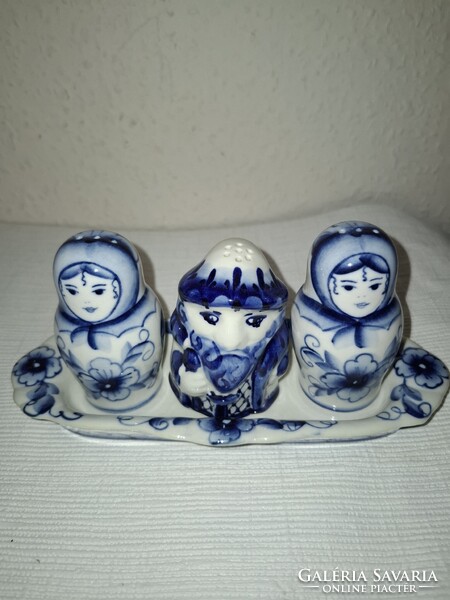 Ritka orosz GZHEL népi kézműves  só/borstartó szett, kék-fehér matrjoska babák szép állapotban eladó