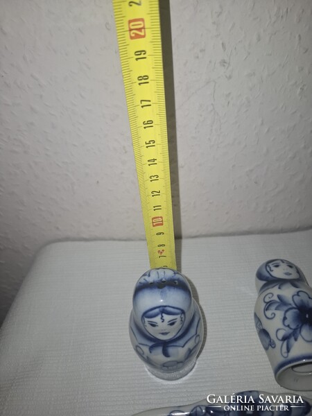 Ritka orosz GZHEL népi kézműves  só/borstartó szett, kék-fehér matrjoska babák szép állapotban eladó