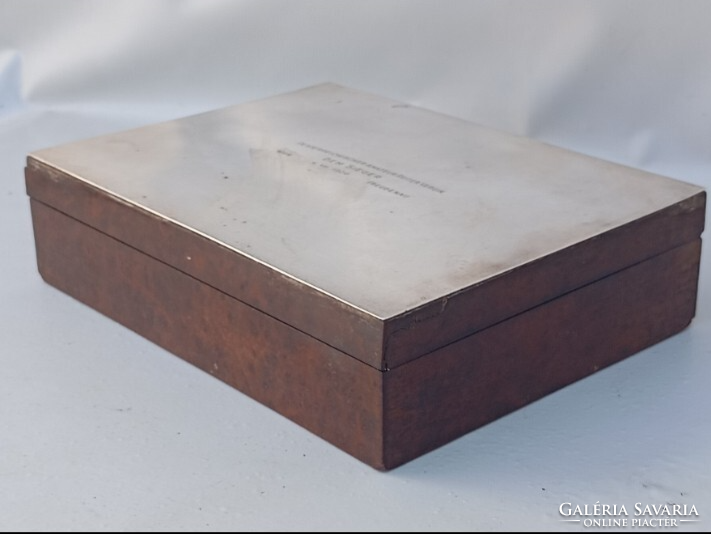 Osztrák lovaglóklub győztes díj ezüst fedeles  (900 as finomságú 226 g)  fa doboz  1929