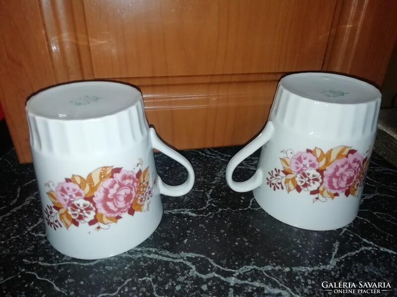 Régi porcelán bögrék 22.H ihetetlen aukciók és akciók folyamat