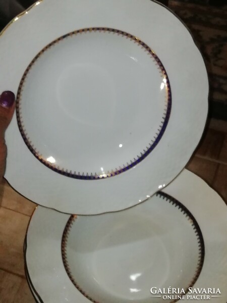 Thun ritka mintás porcelán készlet 6 db hibátlan állapotban.Akció Aukció több száz termék vegye vigy