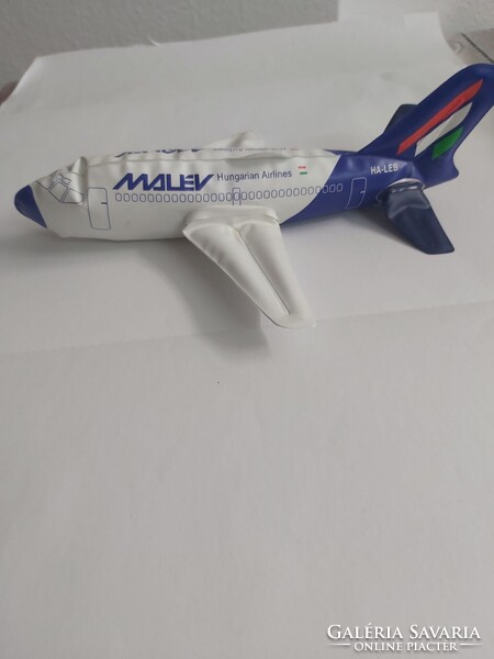 MALÉV felfújható reklámrepülőgép – Hungarian Airlines reklámtárgy