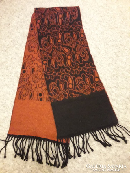 Téli meleg 2 oldalas barna/fekete puha akril sál 150x35cm. +rojt újszerű