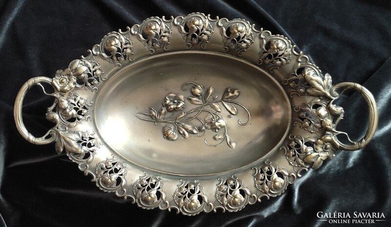 Antik tál kínáló talptas asztalközép (WMF) gyönyörű ezüstözött ritkaság jelzett dombor virág mintás
