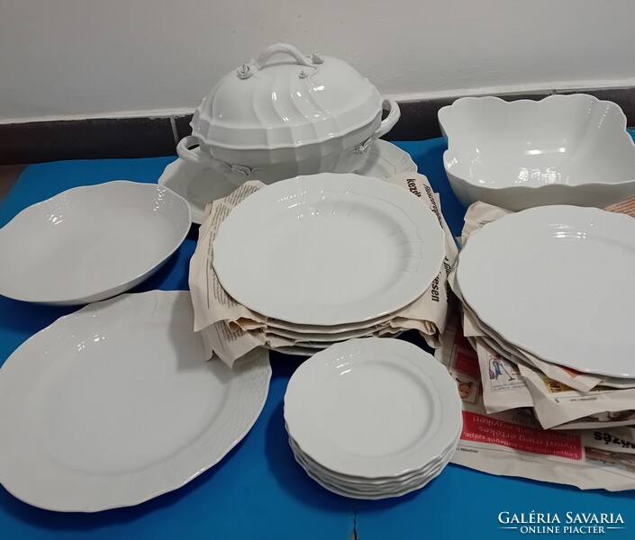 Herendi fehér étkészlet, 6 személyes hiányos