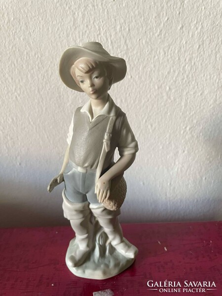 Lladro horgászó fiú!