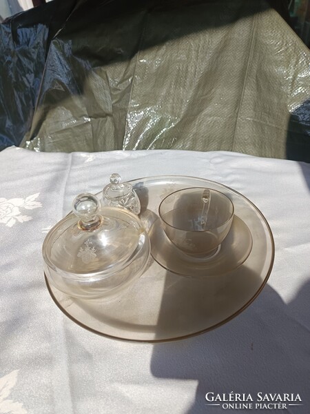 Nemesi címeres, 1 személyes üveg kávézó szett. 1915-20