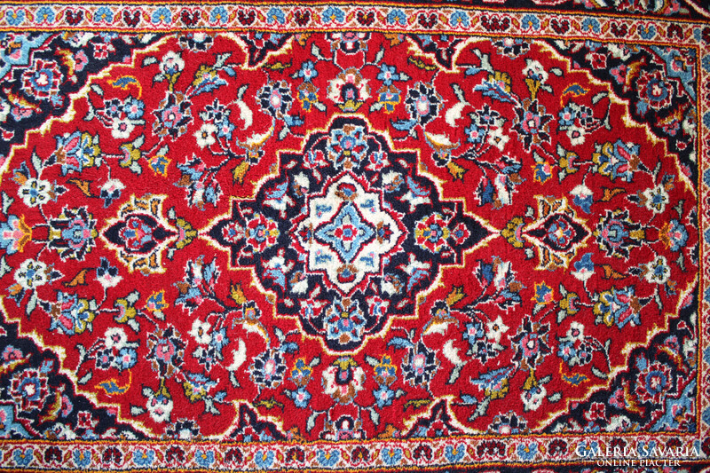 KÁSHÁN / KESHAN 105 x 150 cm iráni kézi perzsaszőnyeg, igazi ritkaság, használt, de szép állapotban