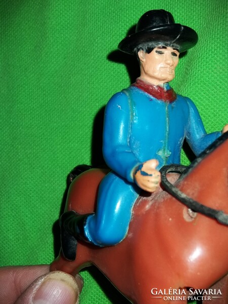Régi trafikáru western cowboy óraműves plasztik LONE STAR lovas figura a képek szerint