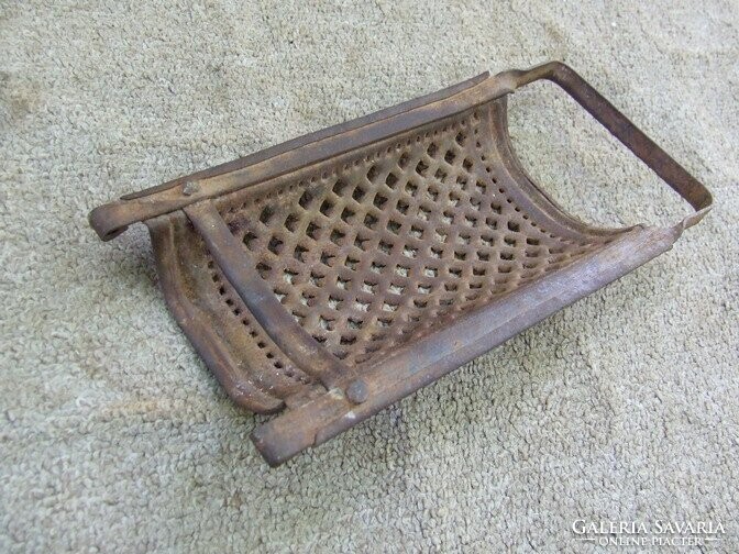 Antik konyhai eszköz bádoog reszelő kézműves