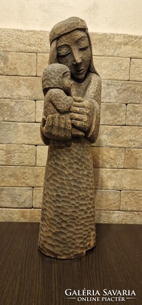 Kézzel faragott, jelzett fa szobor