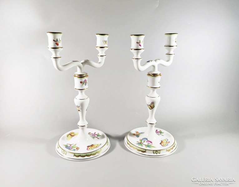 HERENDI, EGY PÁR QUEEN VICTORIA MINTÁS KÉZZEL FESTETT PORCELÁN GYERTYATARTÓ, HIBÁTLAN! (BT023)