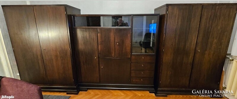 1930–40-es évek Art Deco diófa szekrénysor