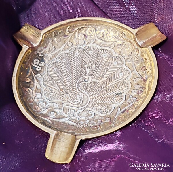 Hamutartó hamutál tálka sárga réz páva motívum indiai dísz dísztágy