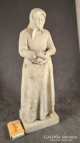 Antik márványból kézzel faragott szobor 423