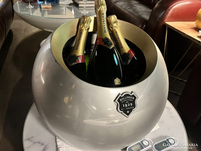 CHAMPAGNE CLUB - BOLLINGER James Bond Edition (2008) dupla magnum ón pezsgőhűtő
