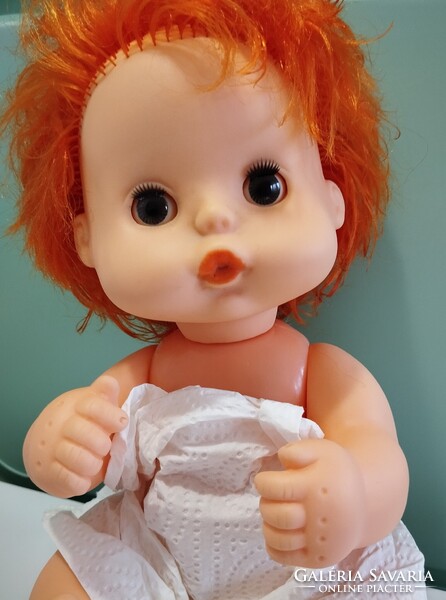 Alvós baba 34 cm hosszú