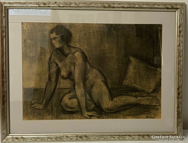 Loydl Béla: Térdelő akt (szénrajt)