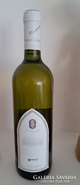 Vitézek bora 2002. muzeális fehér bor