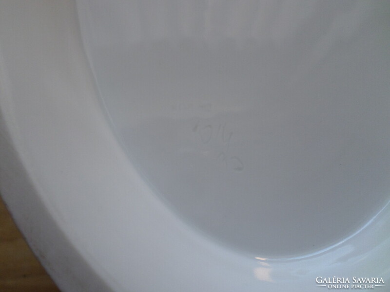 Herendi fehér porcelán leveses tál madaras fogóval