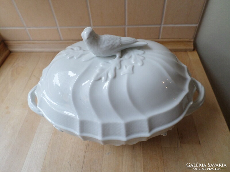Herendi fehér porcelán leveses tál madaras fogóval