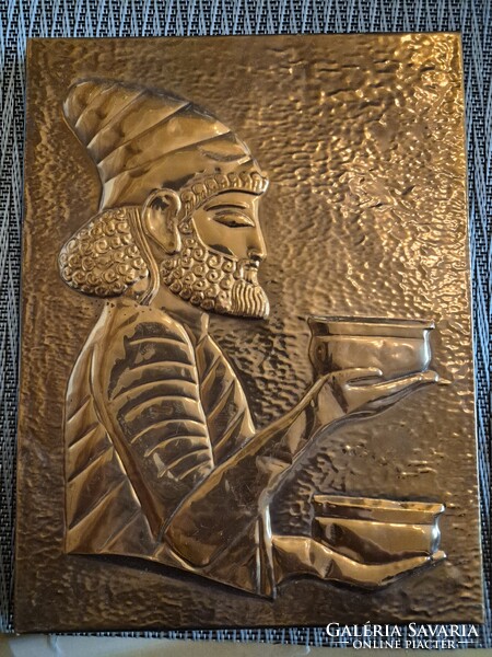 Antik vörösréz dombormű – Perzsa nemes