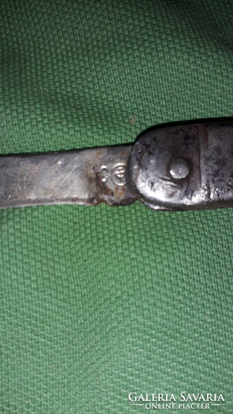 Antik jelzett fém / csontnyeles stílusos bicska 14 cm a penge 6 cm a képek szerint